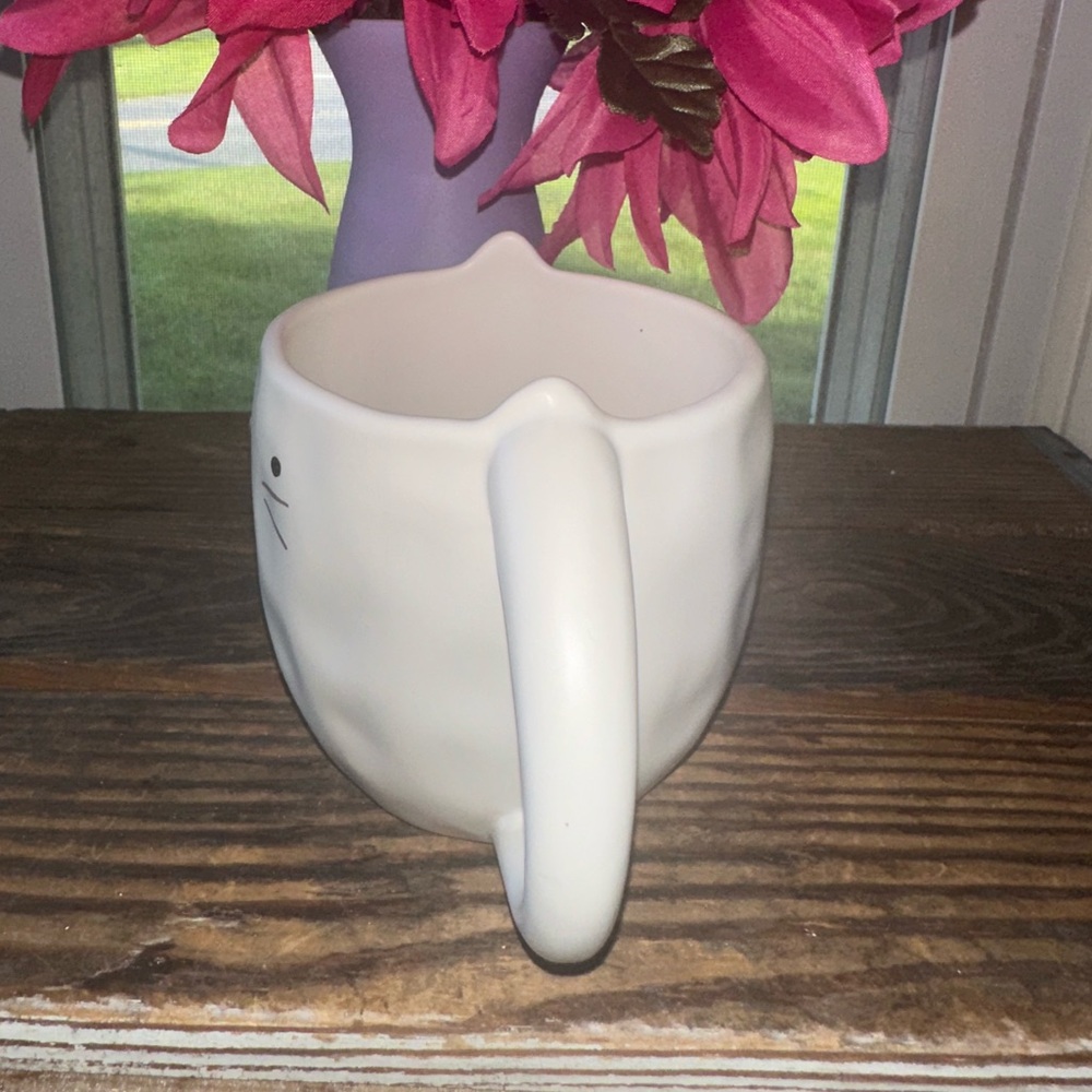 White Ceramic Cat Face Mug - 18 ounce - NWT - Picture 2 of 6